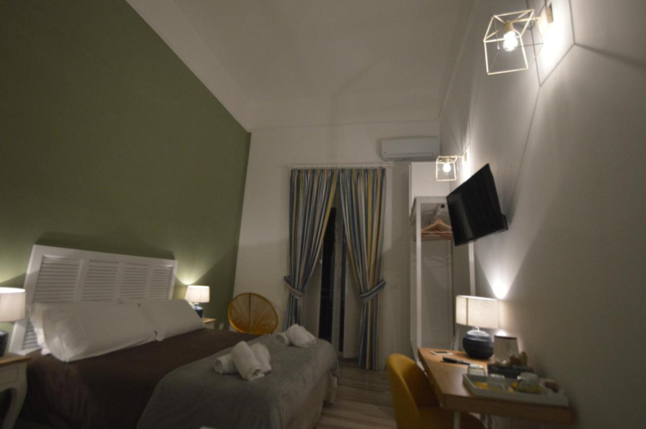 Bed & Breakfast Just Sleep Napoli
